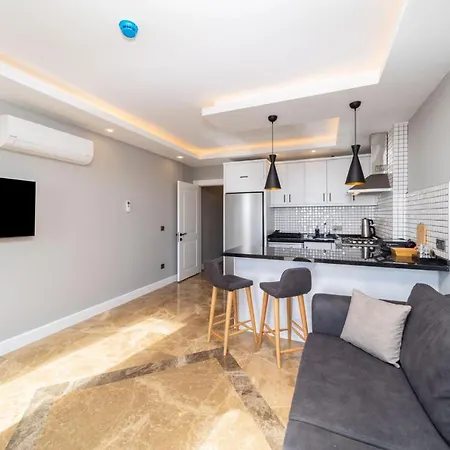 Sea And Nature View Cozy Flat With Pool In شقة