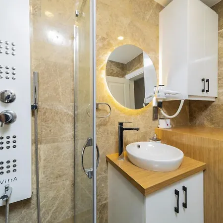 Sea And Nature View Cozy Flat With Pool In Appartement